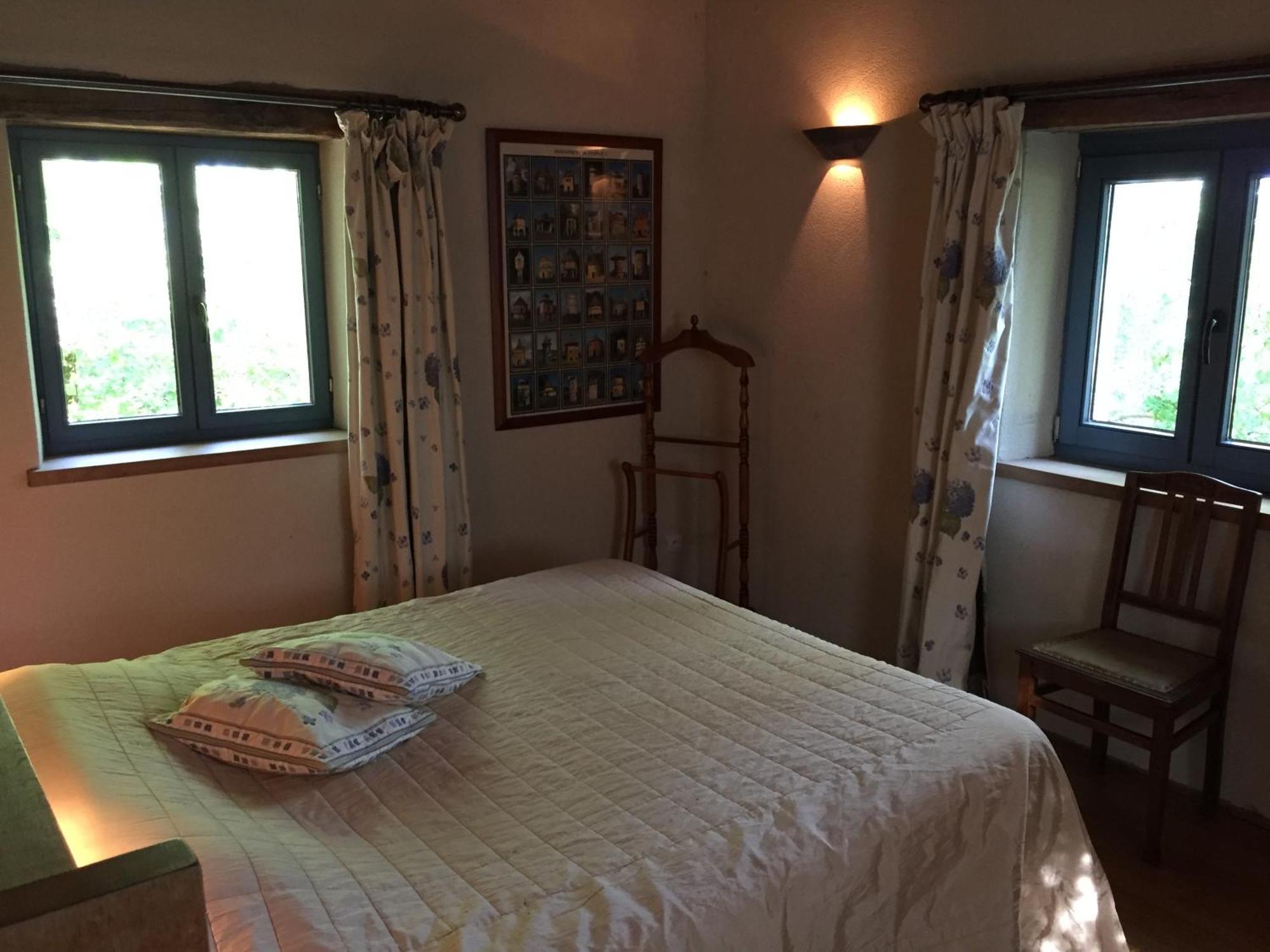 Bed and Breakfast Les Huguets à Villeneuve-sur-Lot Chambre photo